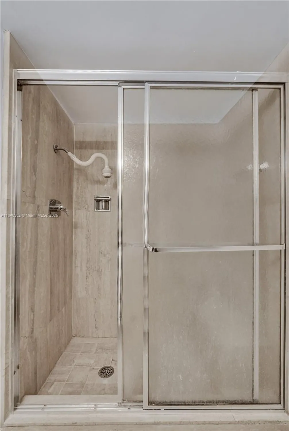 Property Slideshow image 21 of 68 | 1201 s ocean dr 402s, Hollywood, FL, 33019