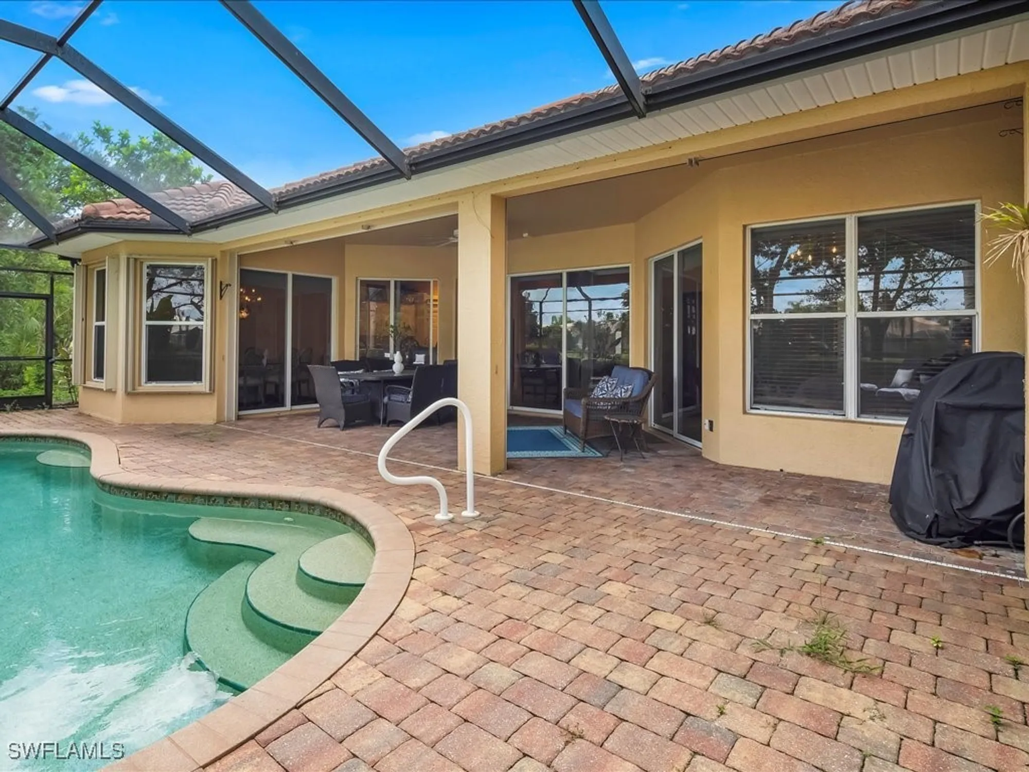 Property Slideshow image 16 of 46 | 6901 bent grass dr, Naples, FL, 34113
