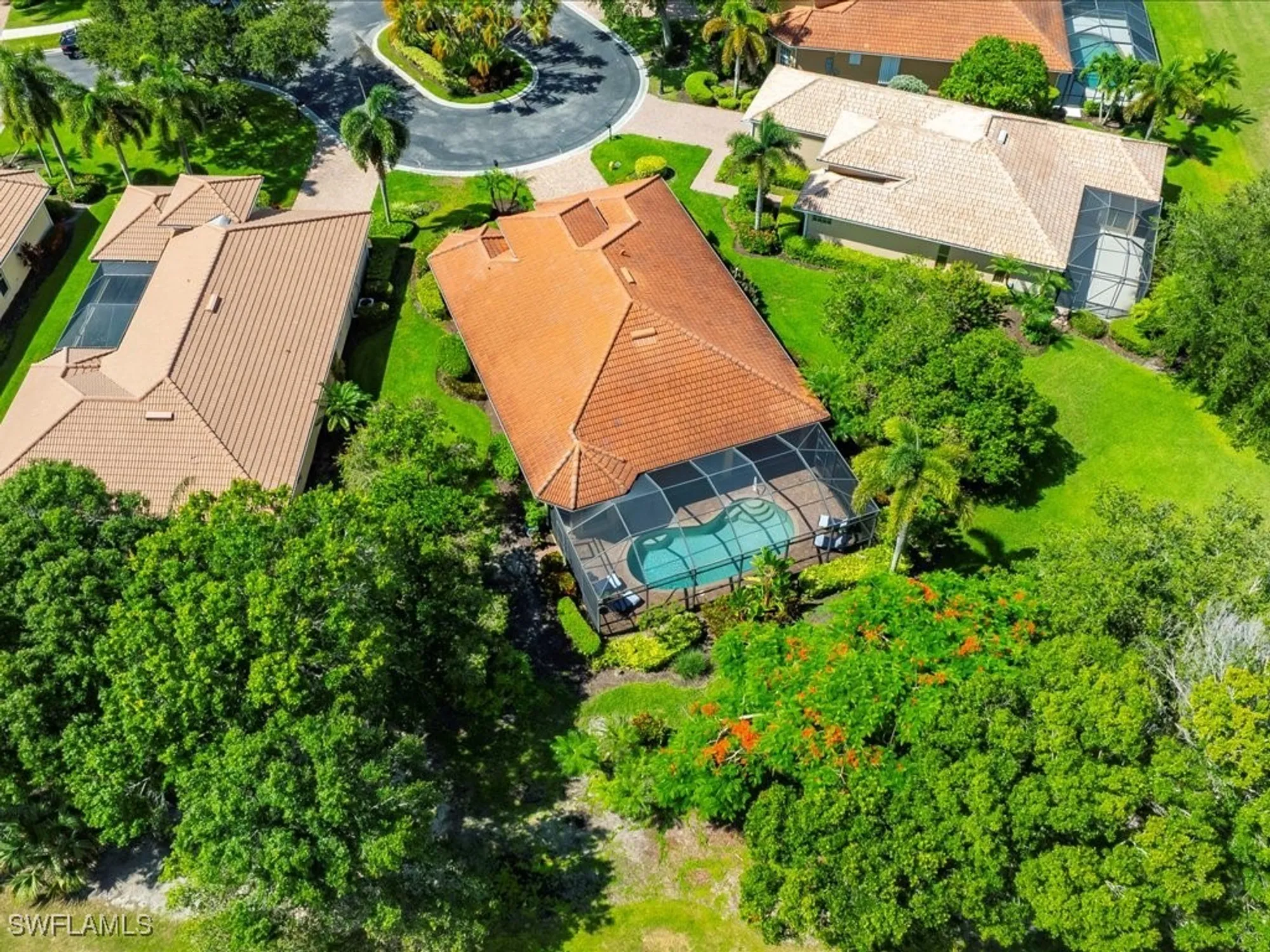 Property Slideshow image 34 of 46 | 6901 bent grass dr, Naples, FL, 34113