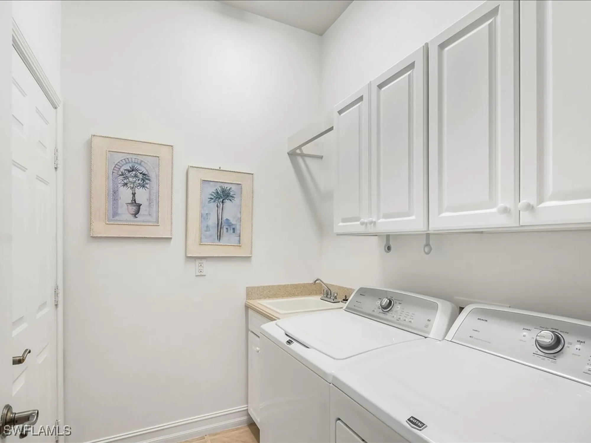 Property Slideshow image 30 of 46 | 6901 bent grass dr, Naples, FL, 34113