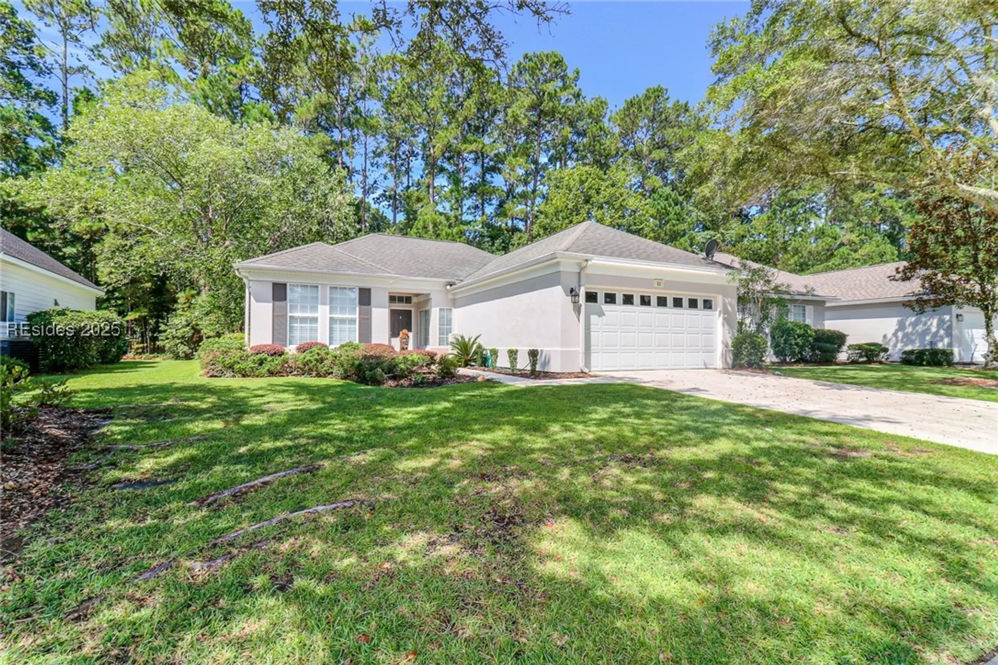 Property Slideshow image 1 of 41 | 53 hampton cir, Bluffton, SC, 29909