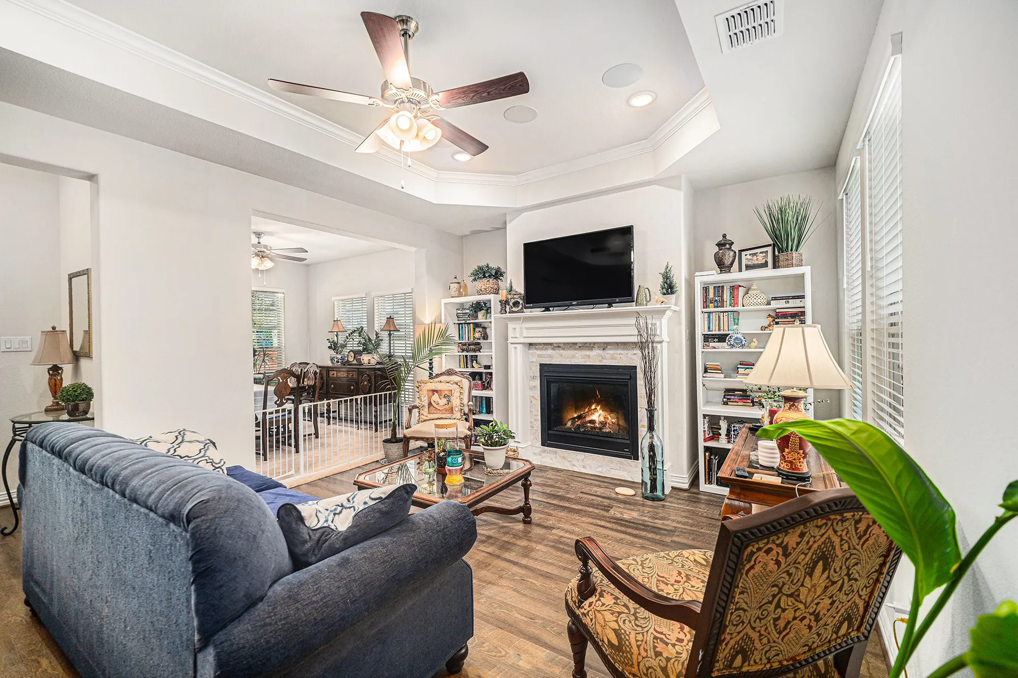 Property Slideshow image 8 of 31 | 6124 carmona trl, Fort Worth, TX, 76123