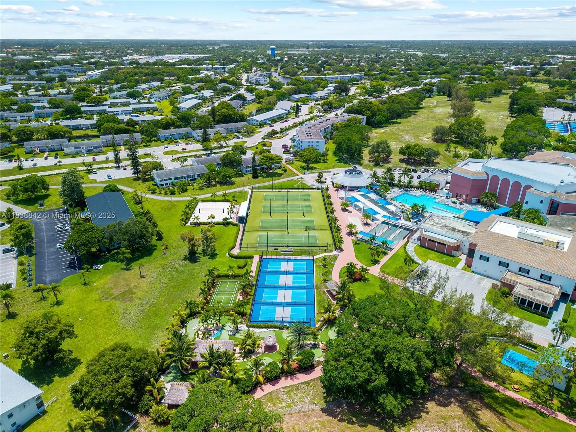 Property Slideshow image 38 of 44 | 3067 newport q, Deerfield Beach, FL, 33442