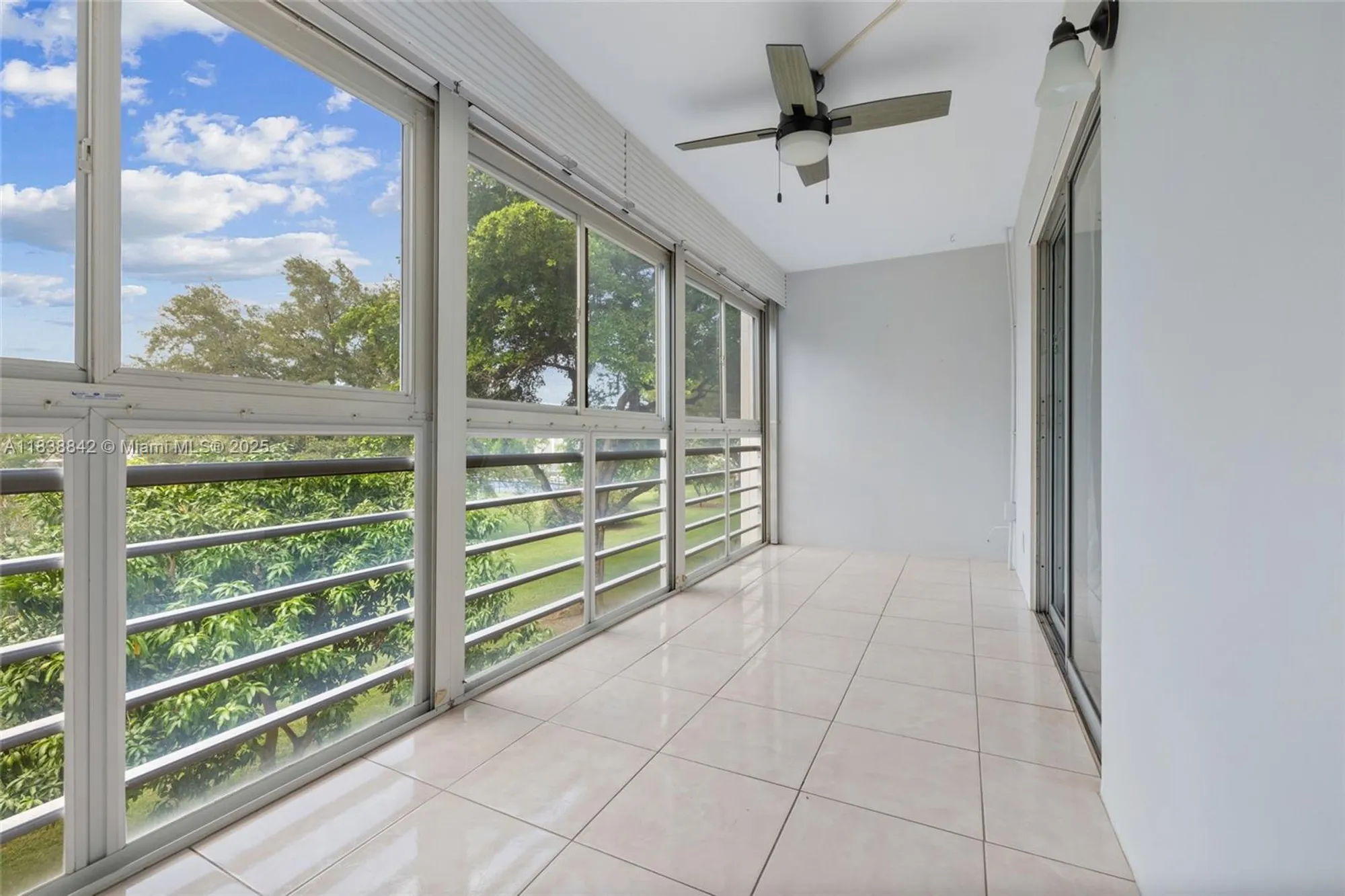 Property Slideshow image 4 of 44 | 3067 newport q, Deerfield Beach, FL, 33442
