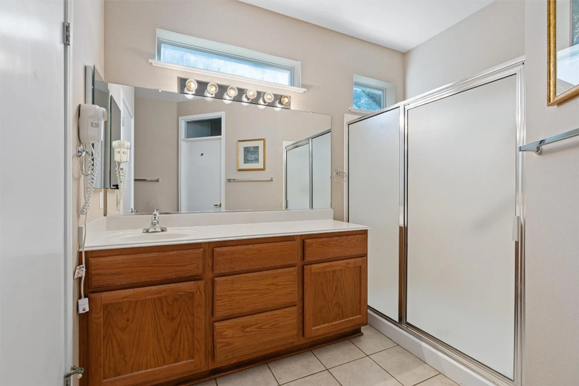 Property Slideshow image 15 of 28 | 121 larkspur ln, Georgetown, TX, 78633