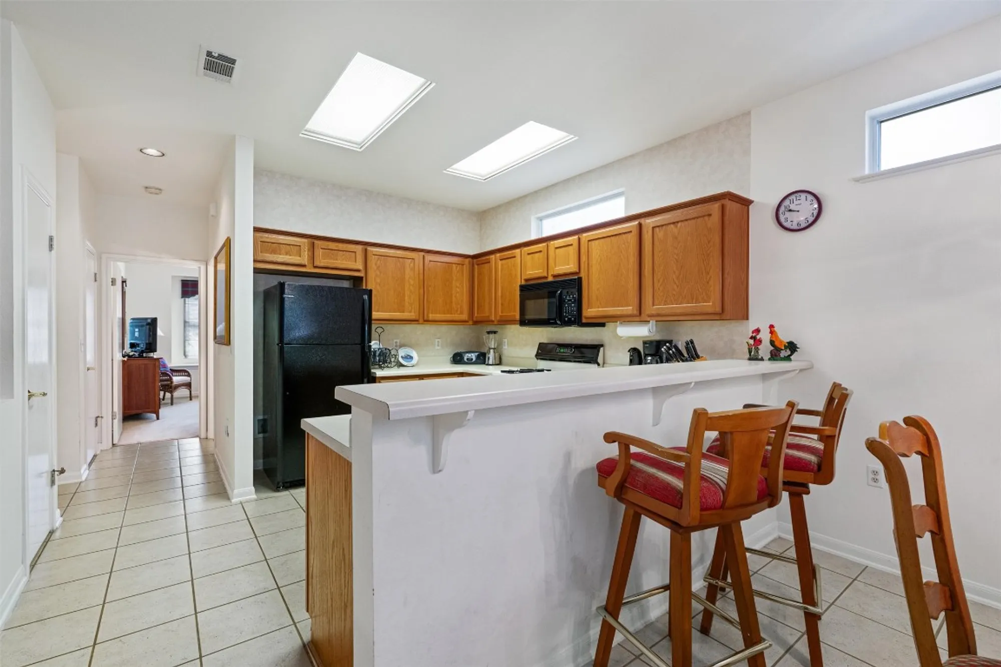 Property Slideshow image 11 of 28 | 121 larkspur ln, Georgetown, TX, 78633