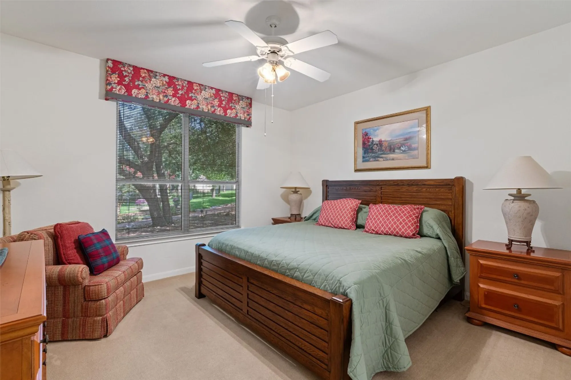 Property Slideshow image 13 of 28 | 121 larkspur ln, Georgetown, TX, 78633