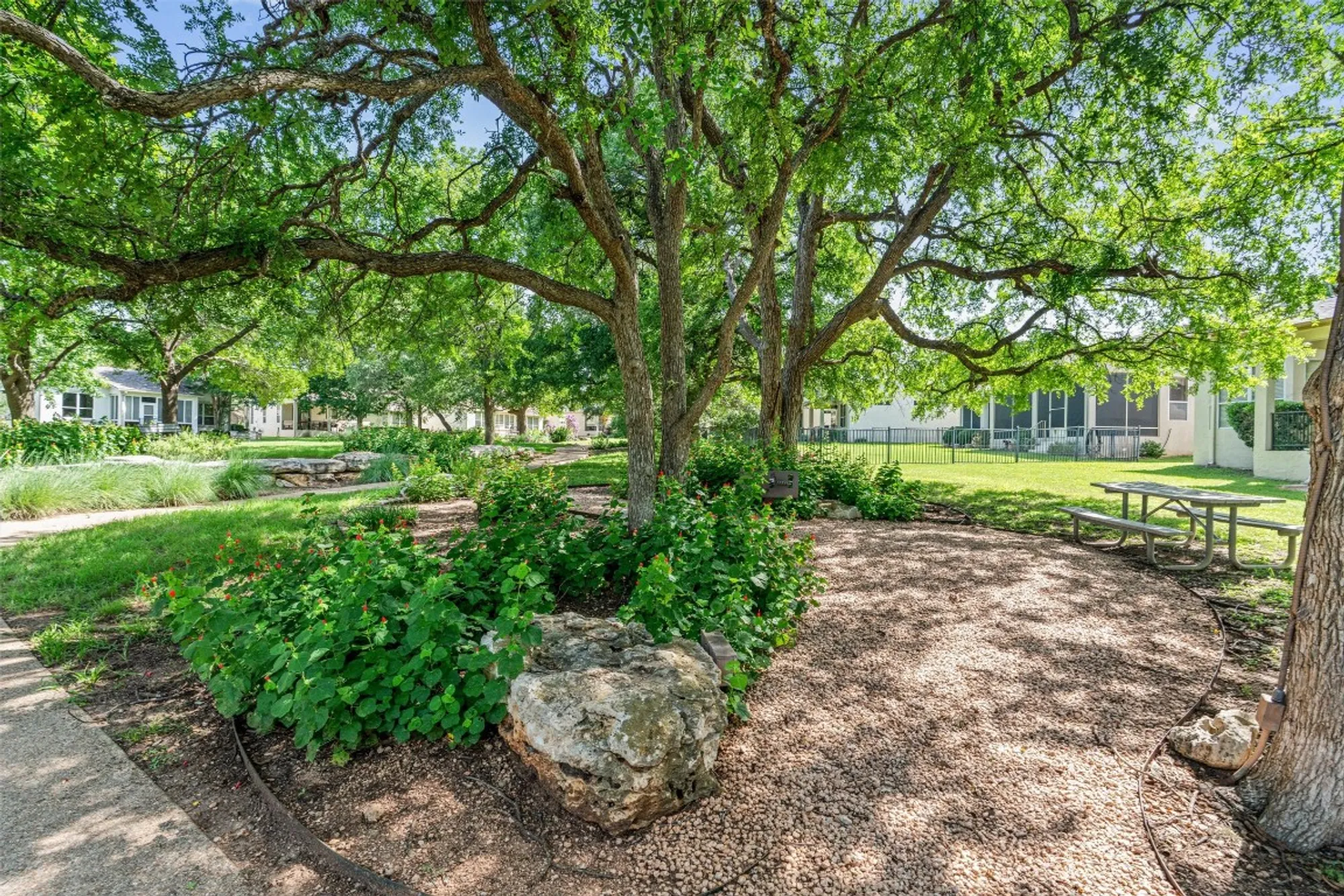Property Slideshow image 27 of 28 | 121 larkspur ln, Georgetown, TX, 78633