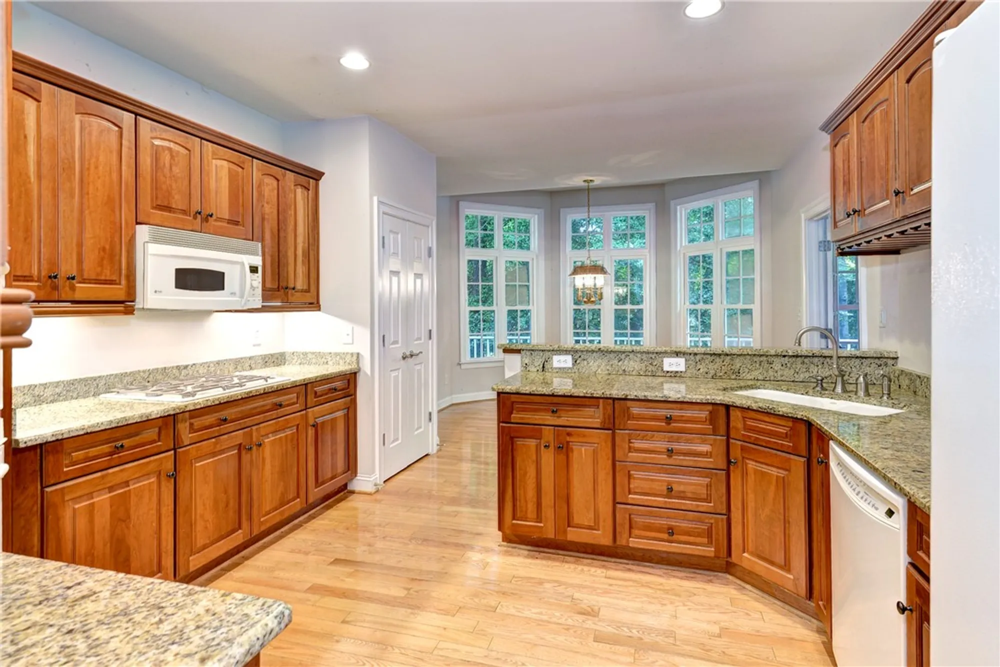 Property Slideshow image 15 of 43 | 305 par dr, Williamsburg, VA, 23188