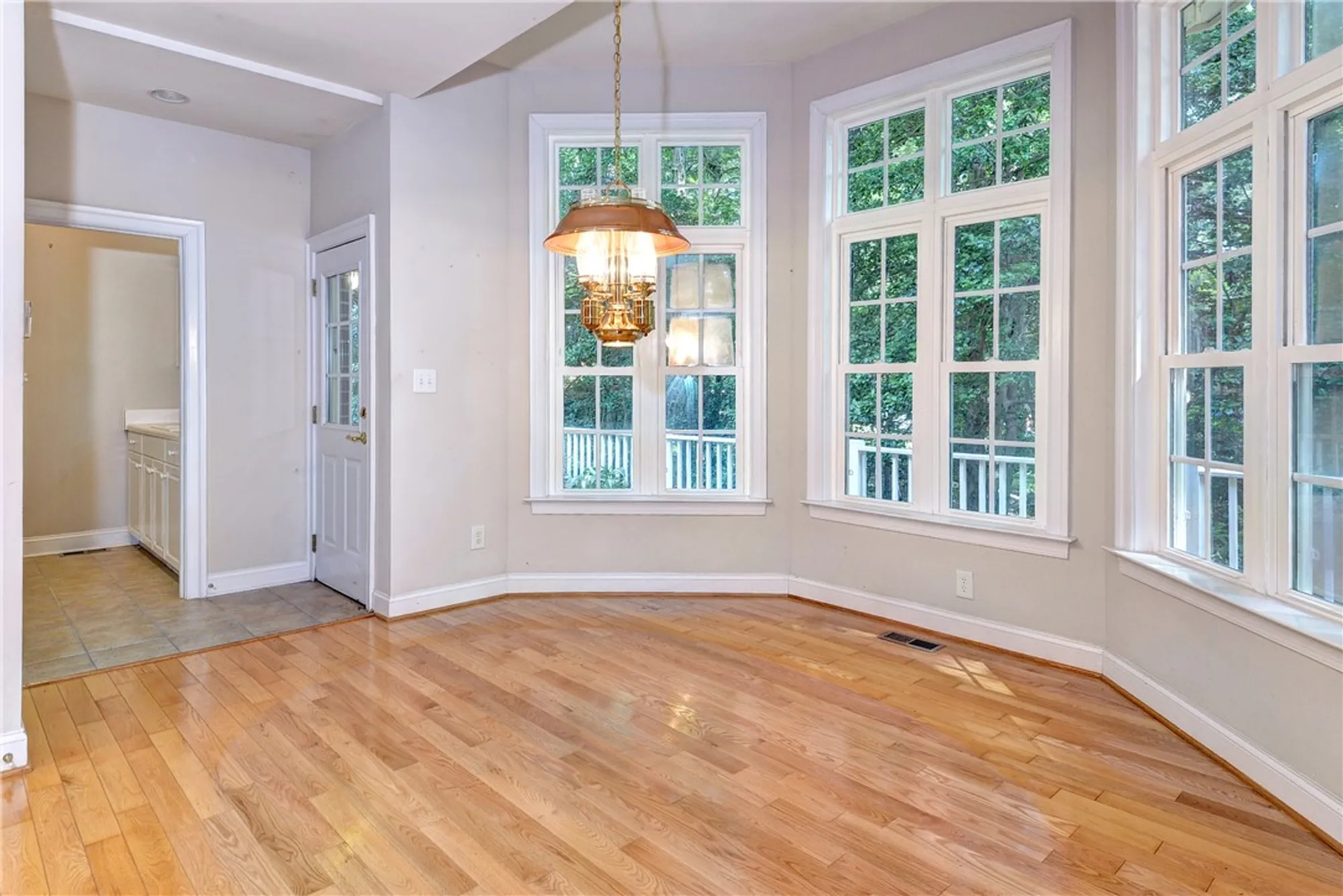 Property Slideshow image 11 of 43 | 305 par dr, Williamsburg, VA, 23188