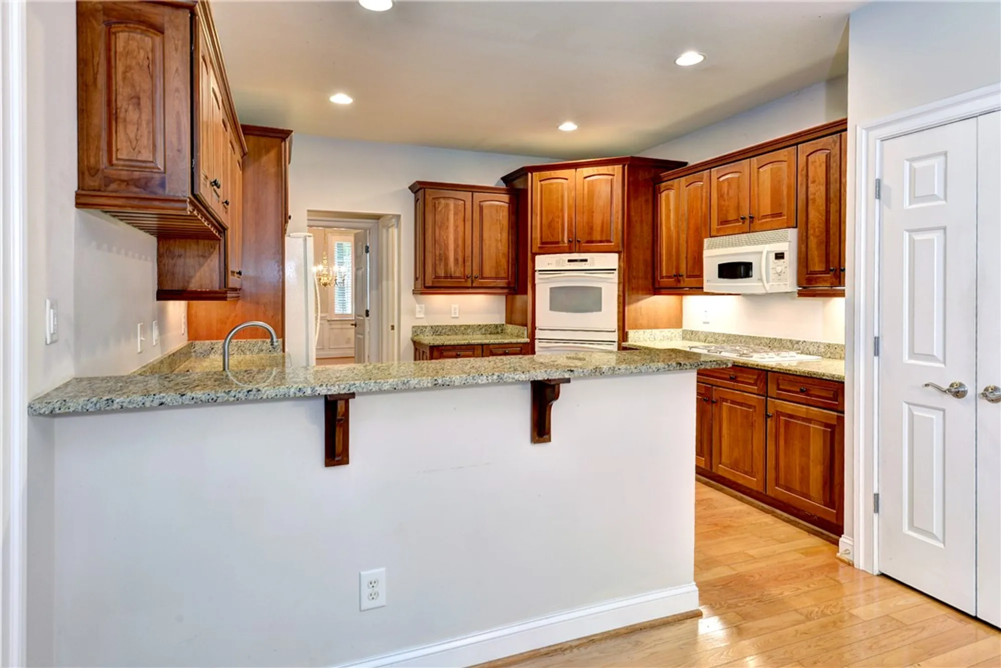 Property Slideshow image 12 of 43 | 305 par dr, Williamsburg, VA, 23188