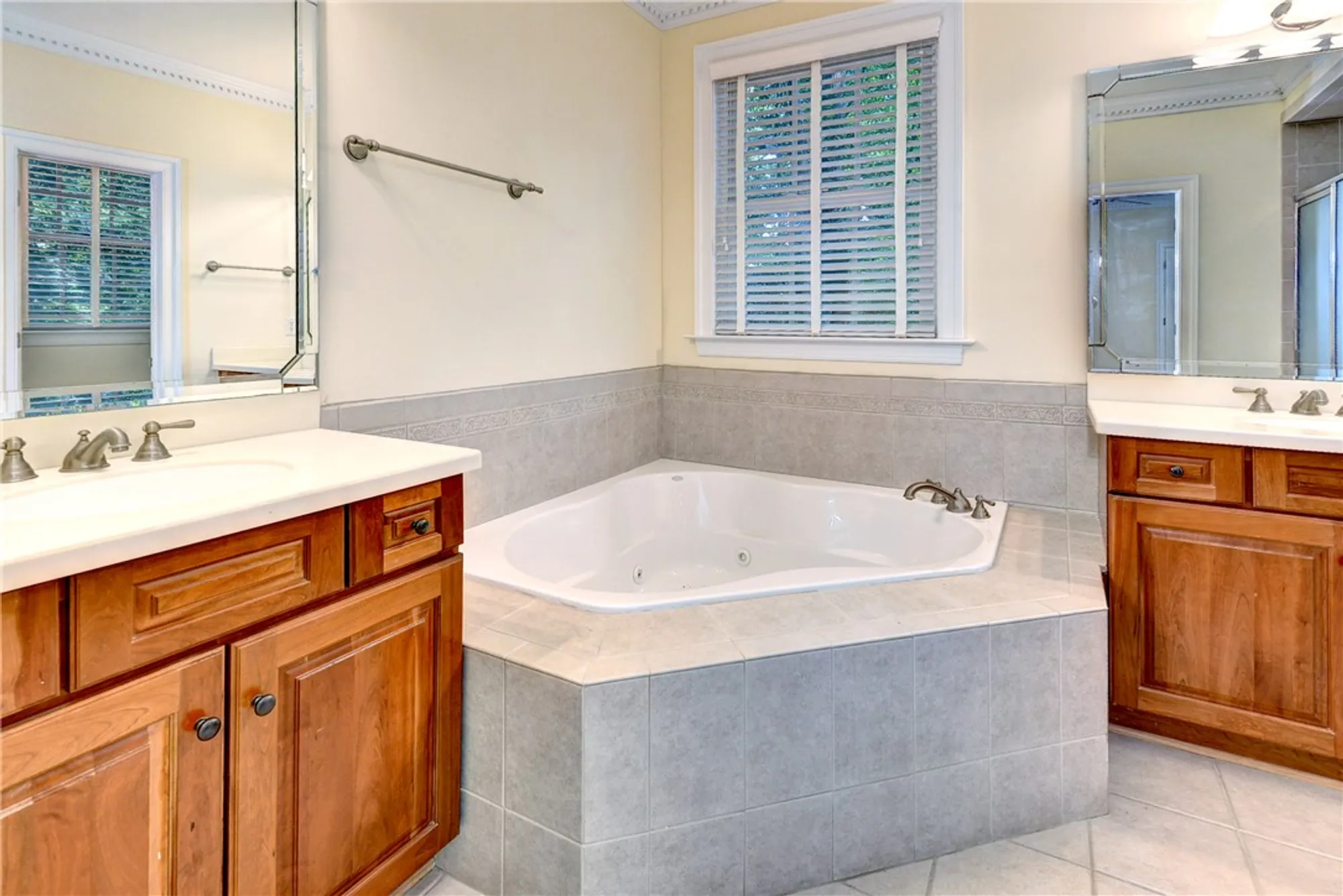 Property Slideshow image 21 of 43 | 305 par dr, Williamsburg, VA, 23188