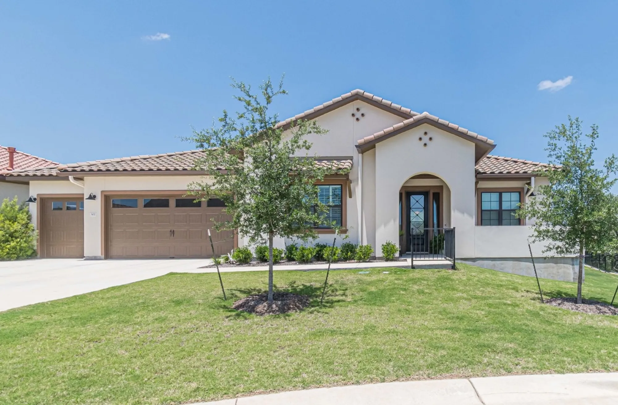 Property Slideshow image 2 of 39 | 302 sprinting peak dr, San Marcos, TX, 78666
