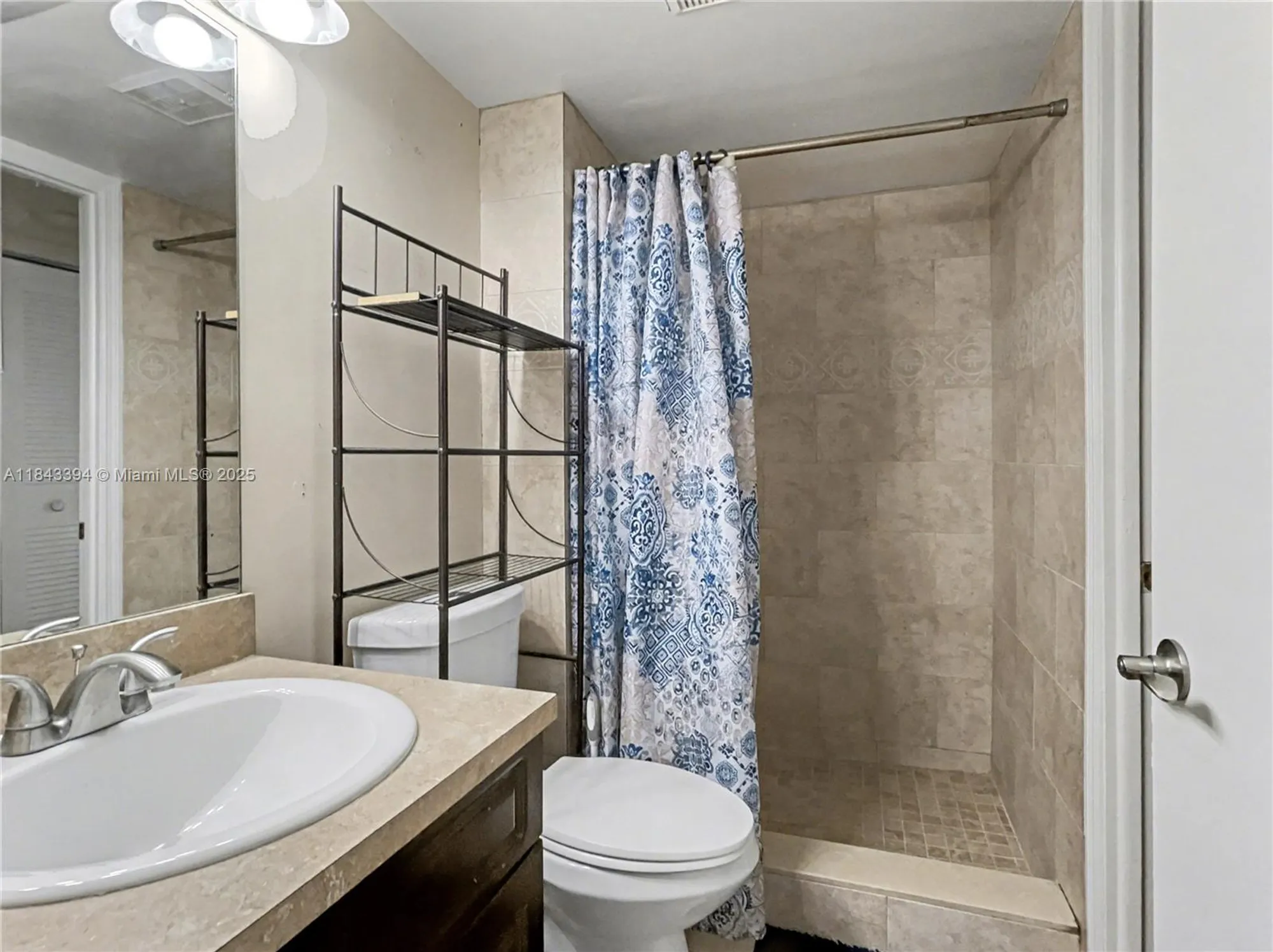 Property Slideshow image 16 of 21 | 9301 lime bay blvd apt 105, Tamarac, FL, 33321