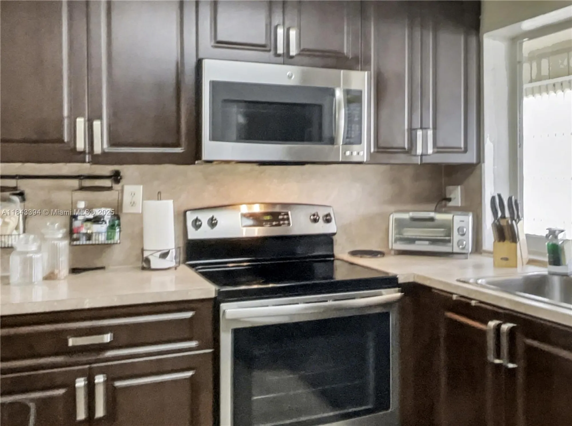 Property Slideshow image 4 of 21 | 9301 lime bay blvd apt 105, Tamarac, FL, 33321
