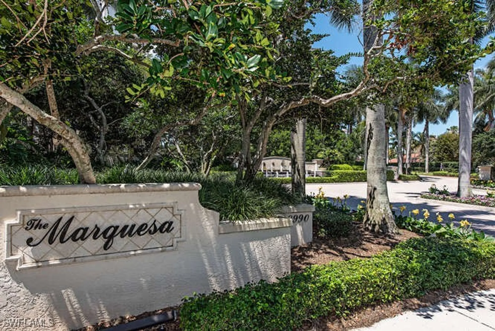 Property Slideshow image 13 of 26 | 8990 bay colony dr 302, Naples, FL, 34108