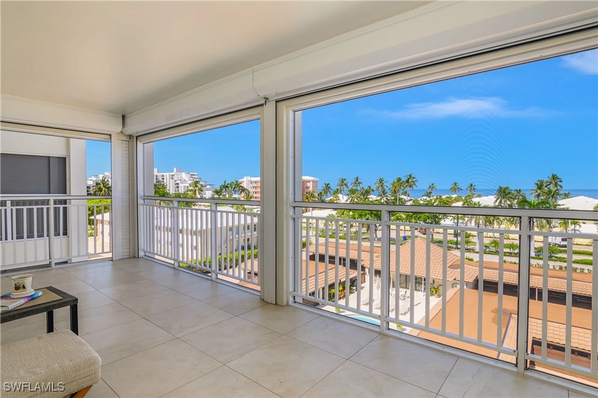 Property Slideshow image 11 of 41 | 2600 gulf shore blvd 52, Naples, FL, 34103