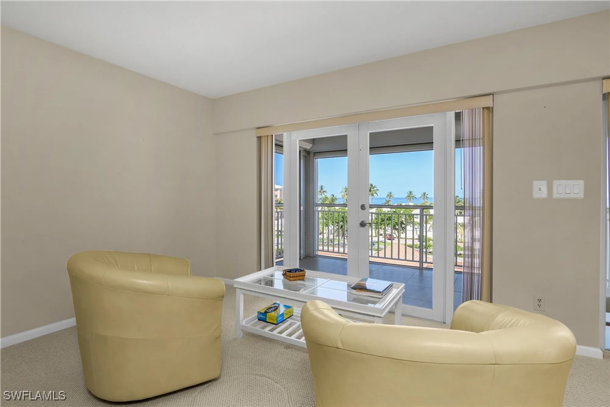 Property Slideshow image 20 of 41 | 2600 gulf shore blvd 52, Naples, FL, 34103