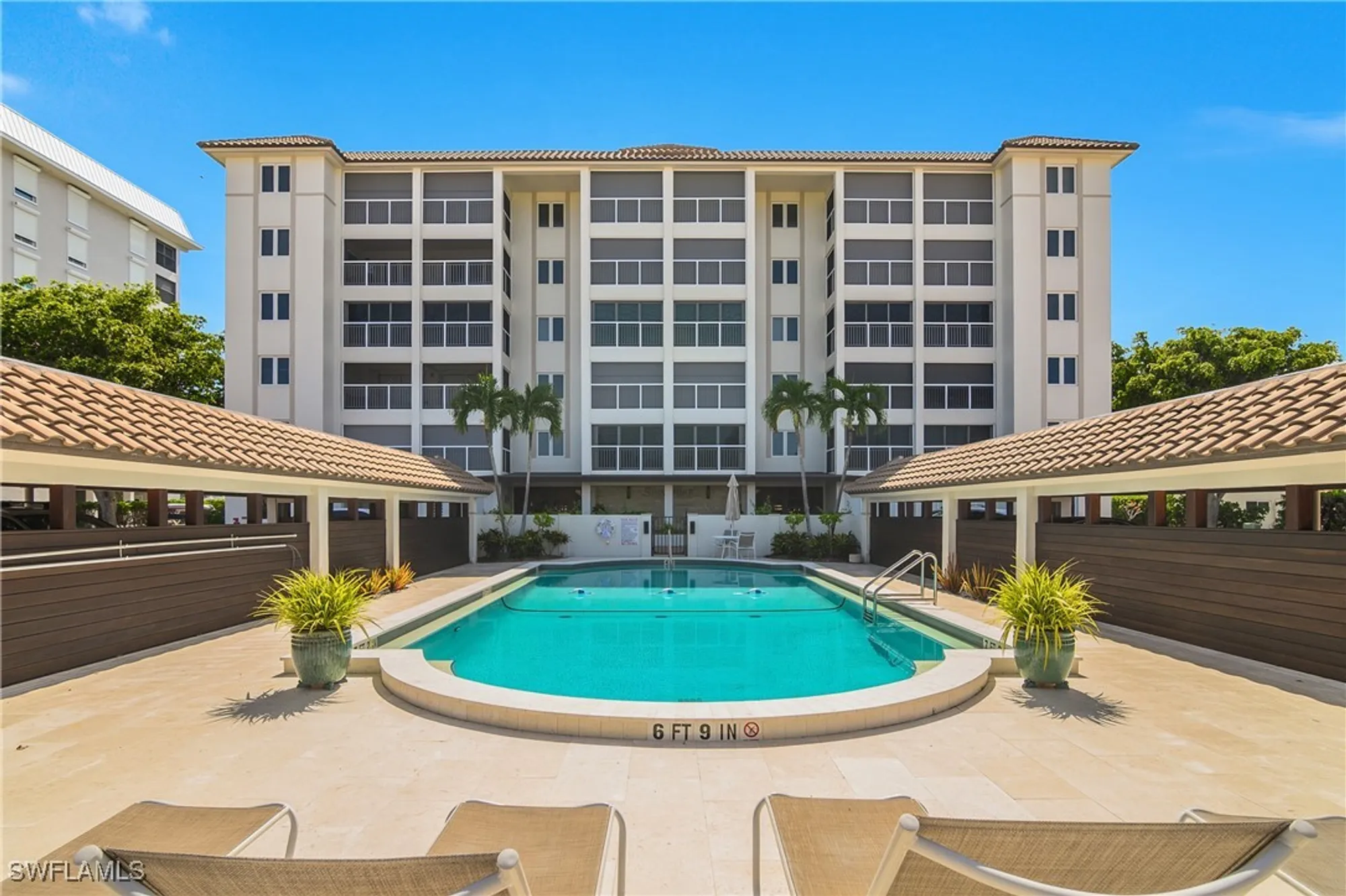 Property Slideshow image 6 of 41 | 2600 gulf shore blvd 52, Naples, FL, 34103