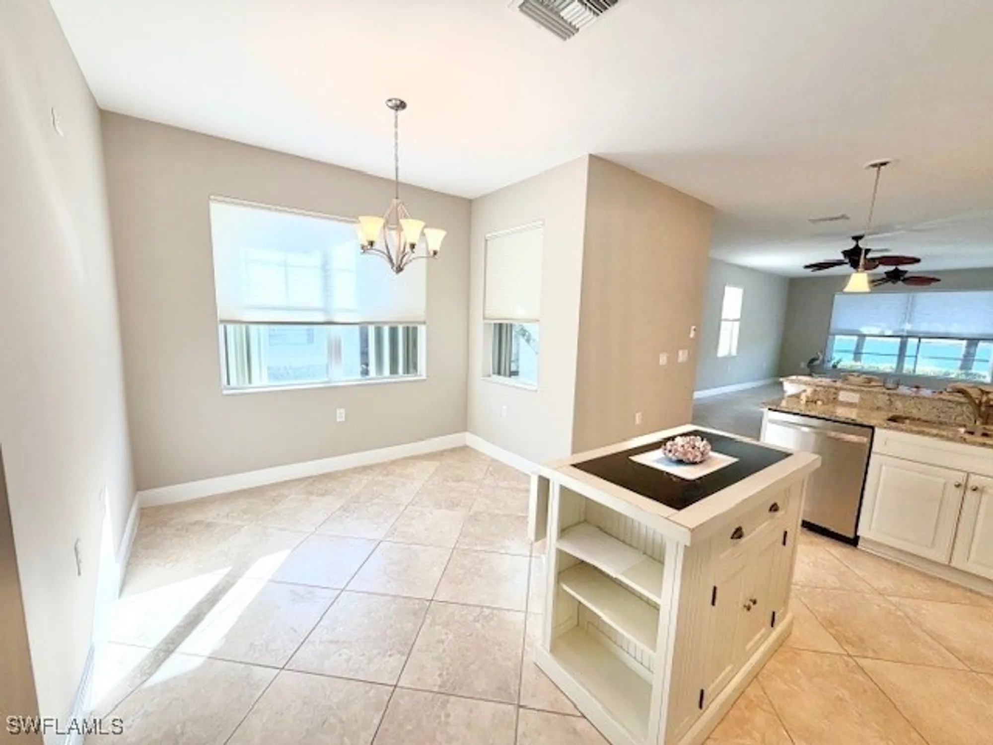 Property Slideshow image 12 of 40 | 10427 sirene way, Fort Myers, FL, 33913
