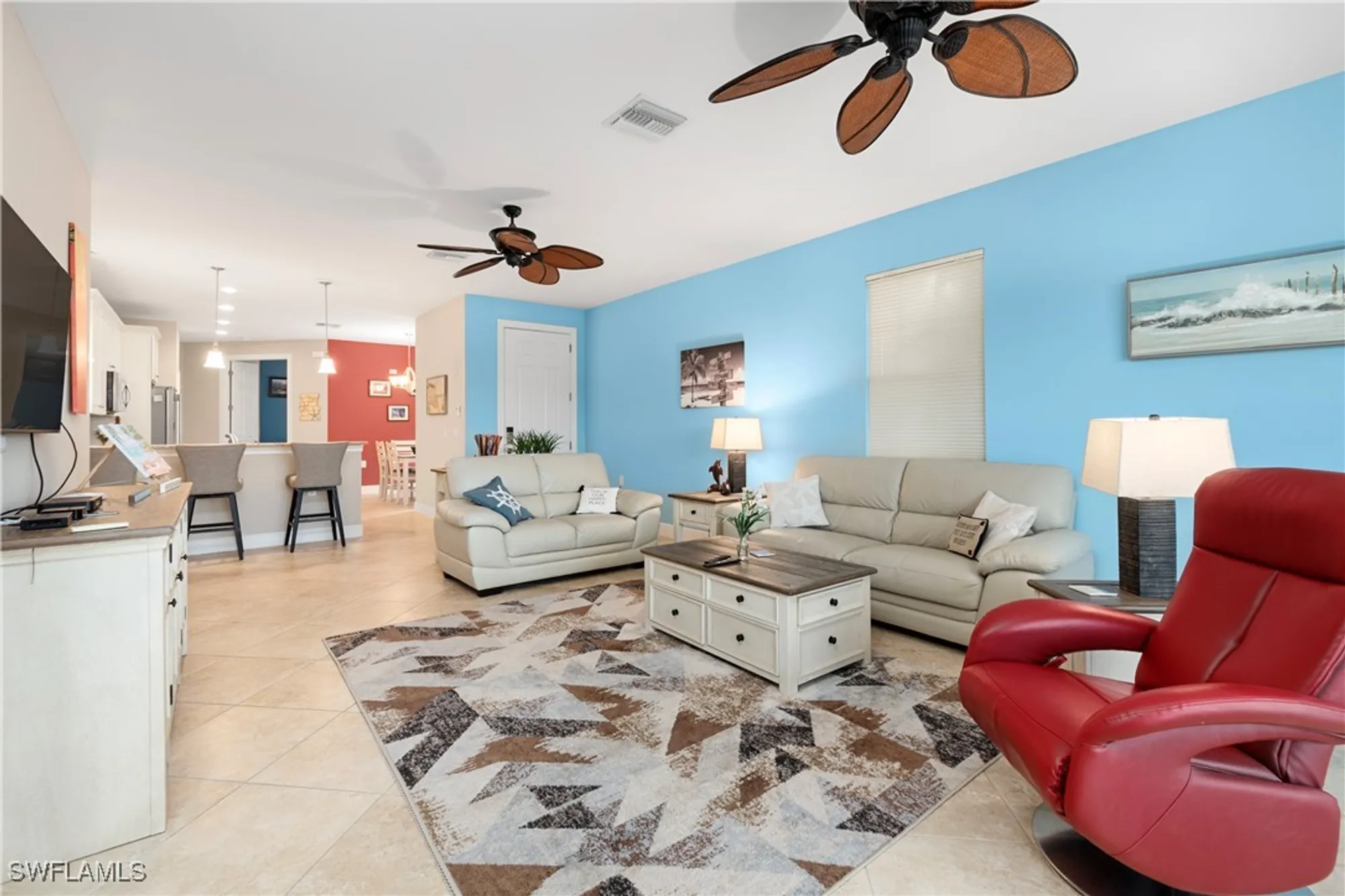 Property Slideshow image 8 of 40 | 10427 sirene way, Fort Myers, FL, 33913