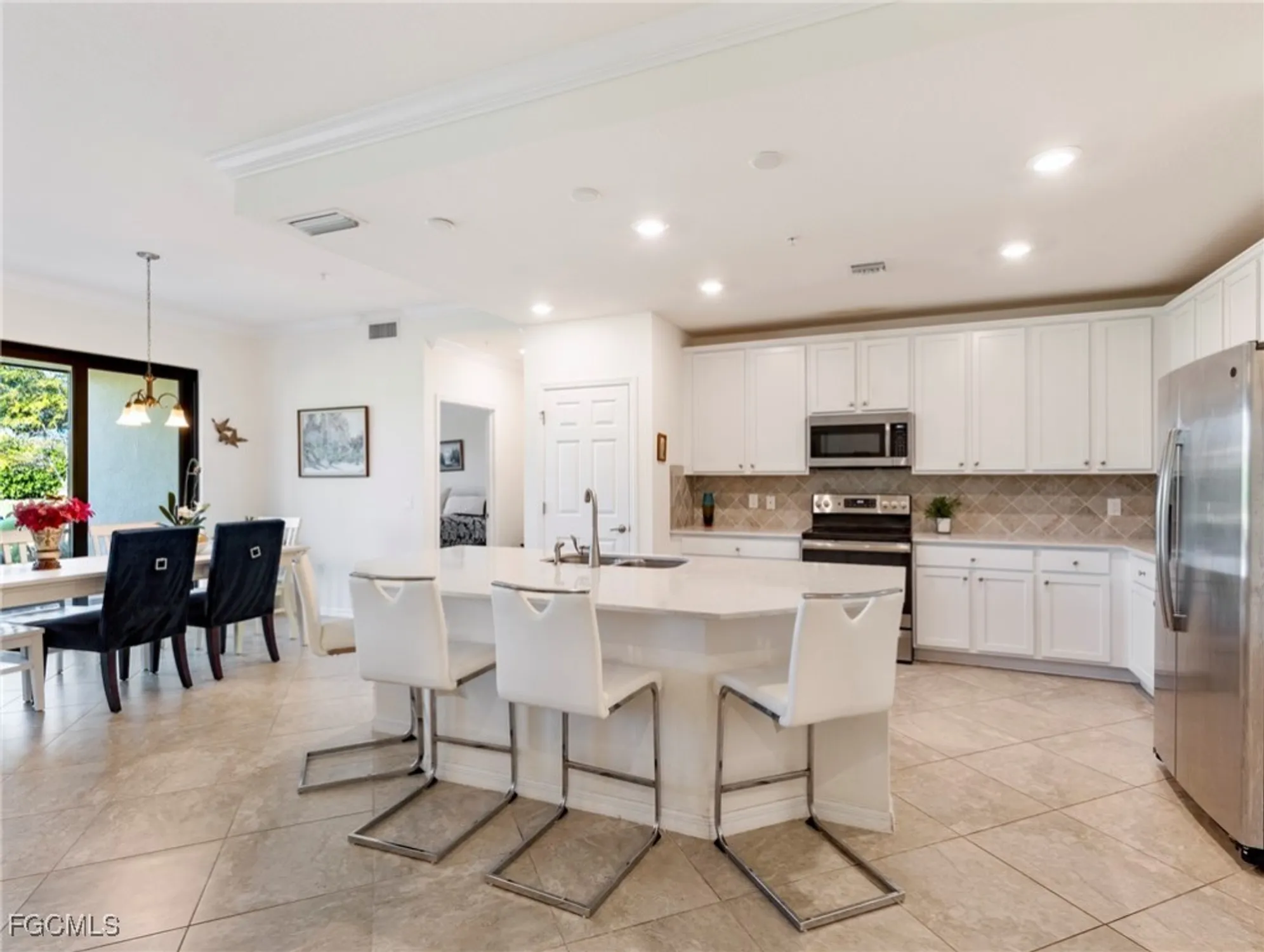 Property Slideshow image 17 of 41 | 11772 grand belvedere way unit 101, Fort Myers, FL, 33913