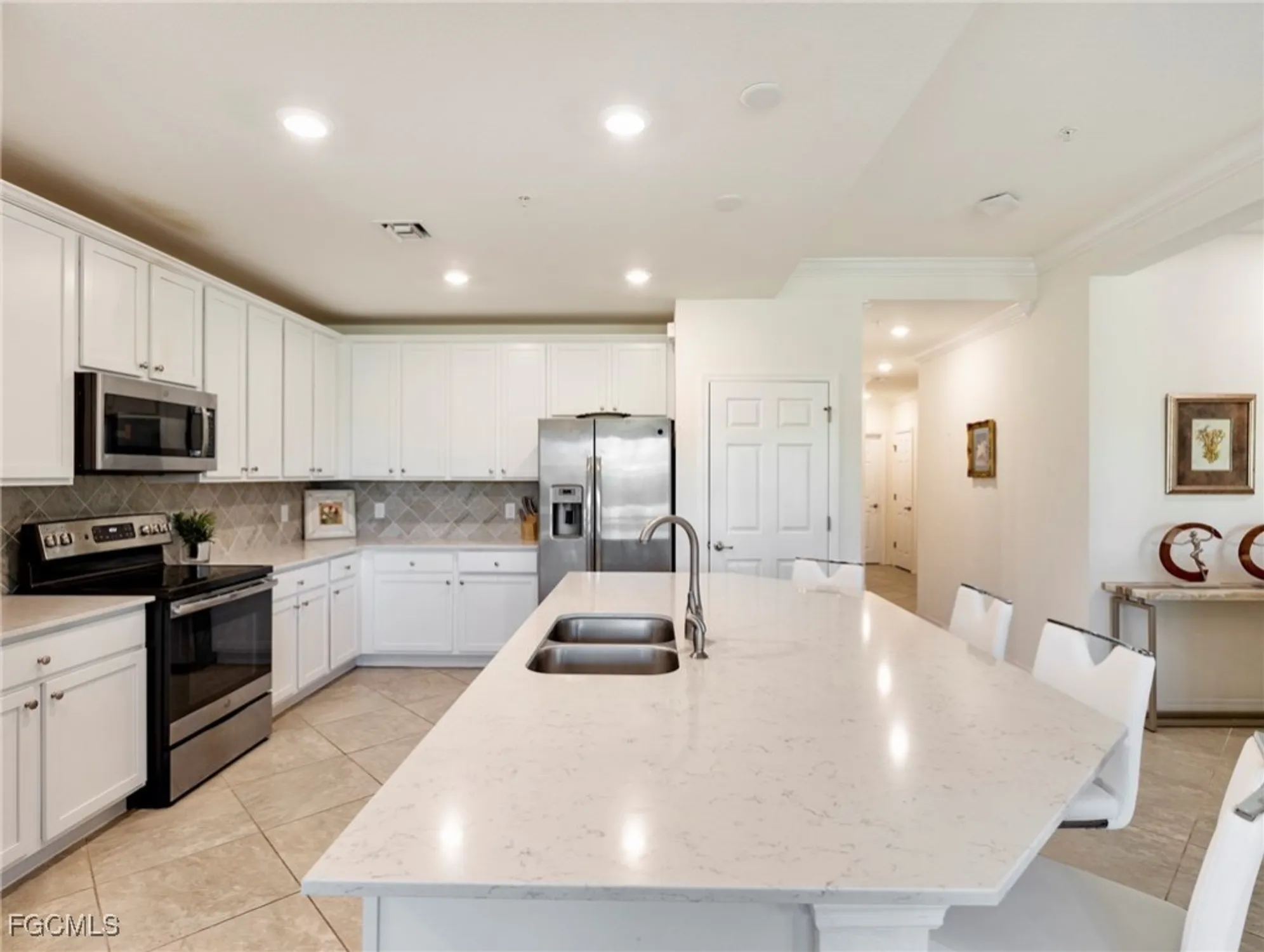 Property Slideshow image 6 of 41 | 11772 grand belvedere way unit 101, Fort Myers, FL, 33913