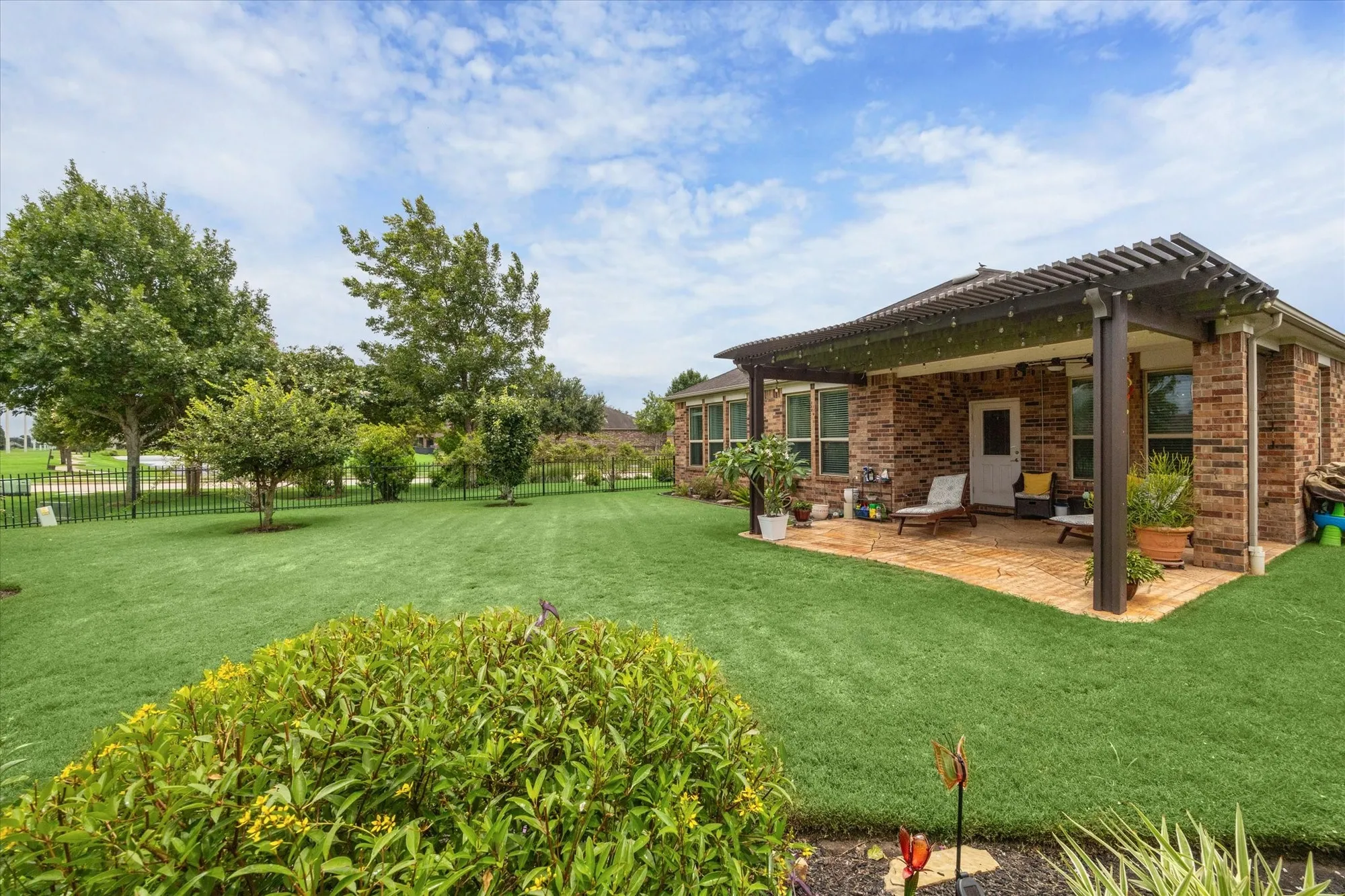 Property Slideshow image 17 of 20 | 3727 paper birch dr, Richmond, TX, 77469