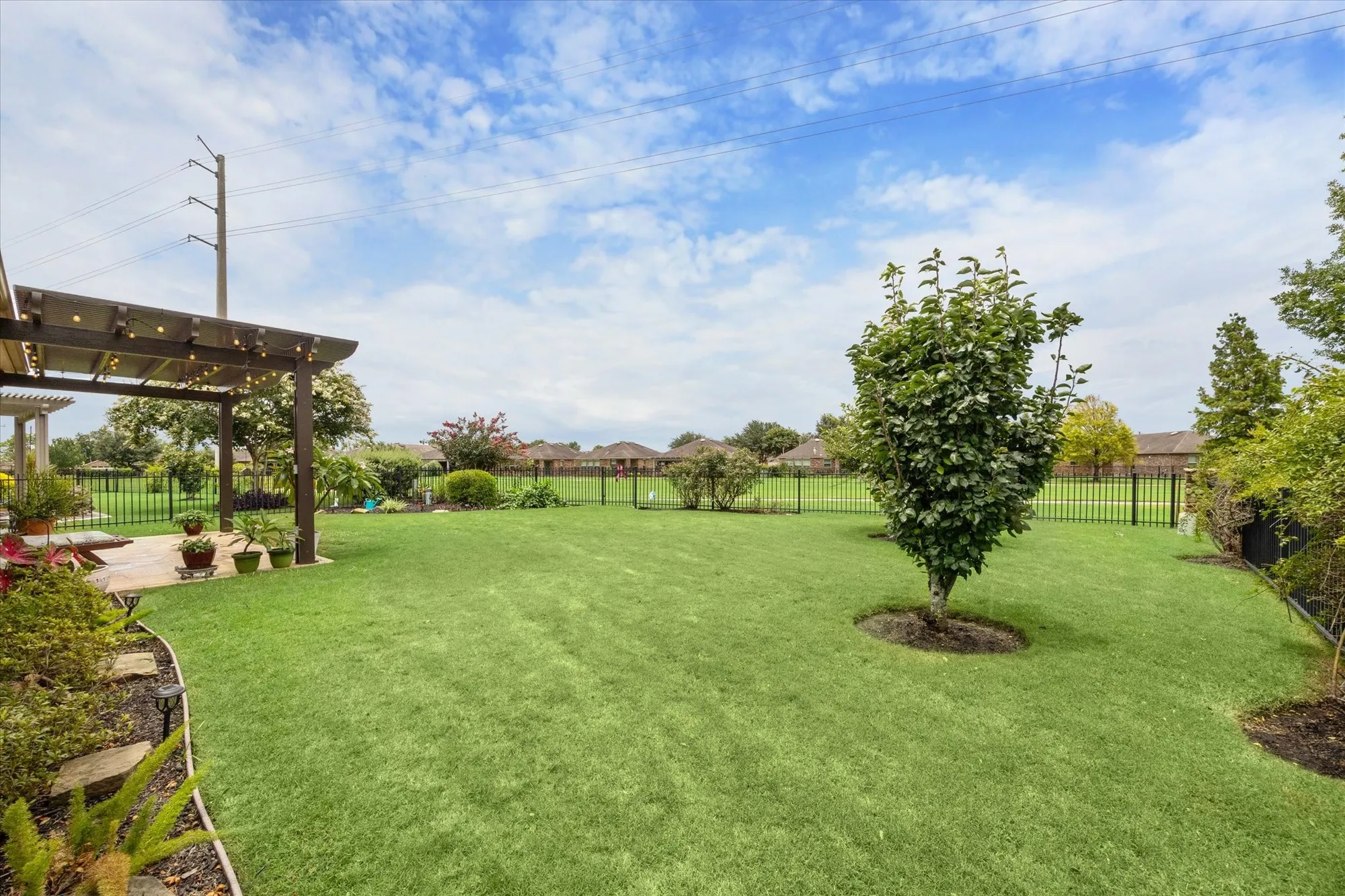 Property Slideshow image 19 of 20 | 3727 paper birch dr, Richmond, TX, 77469