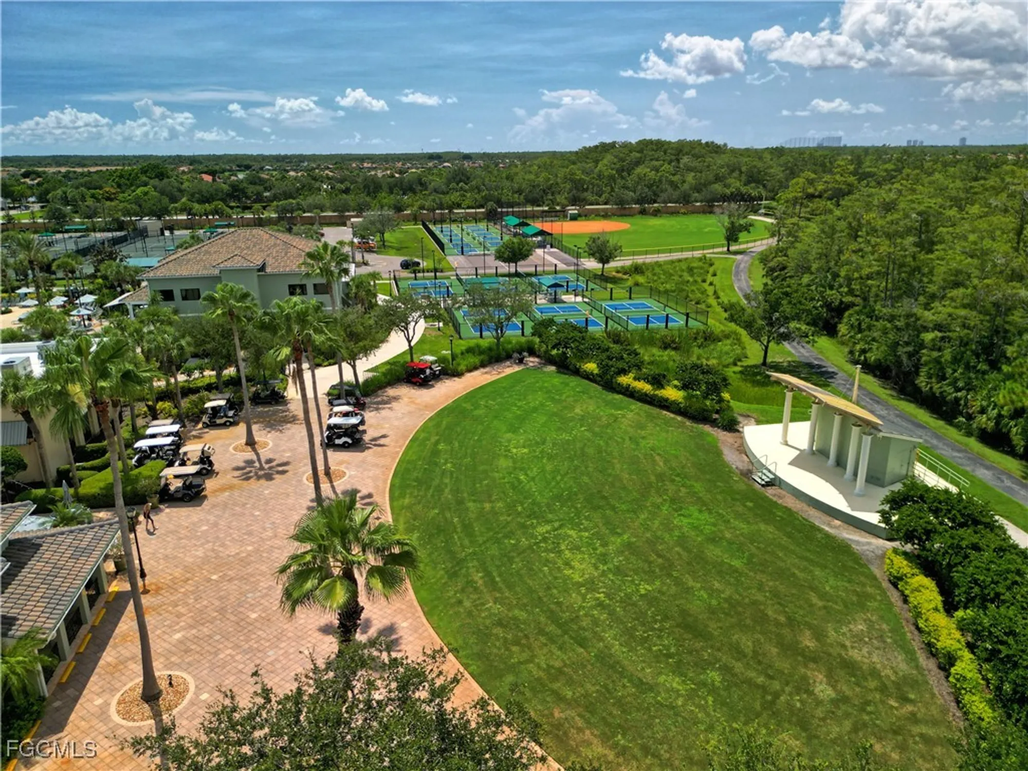 Property Slideshow image 30 of 44 | 10510 amiata way 402, Fort Myers, FL, 33913