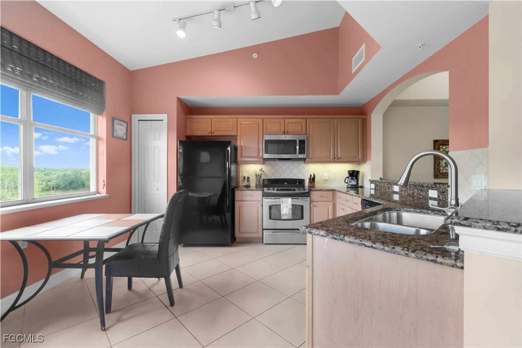 Property Slideshow image 9 of 44 | 10510 amiata way 402, Fort Myers, FL, 33913