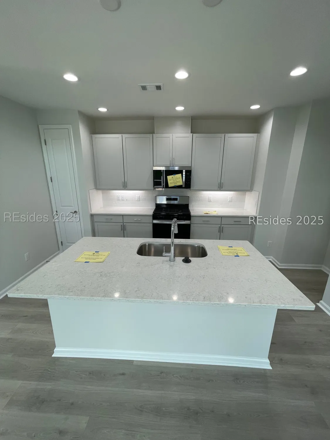 Property Slideshow image 4 of 10 | 256 tropics ave, Hardeeville, SC, 29927