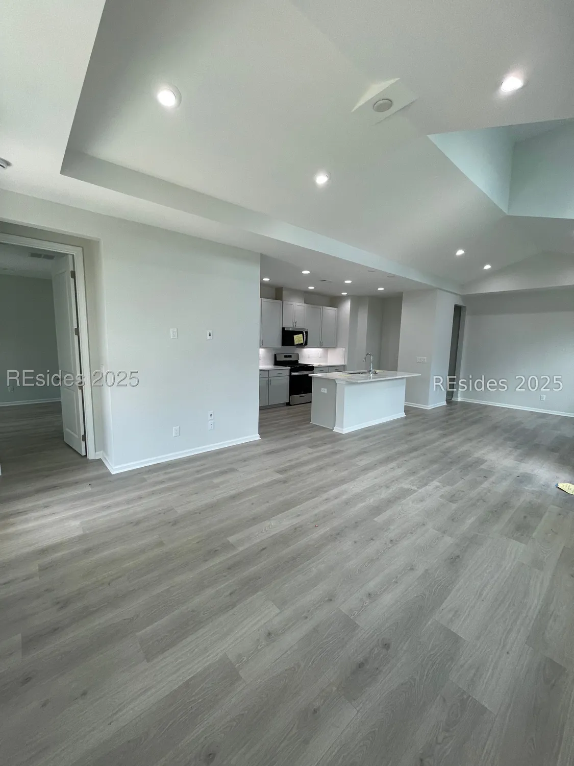 Property Slideshow image 5 of 10 | 256 tropics ave, Hardeeville, SC, 29927