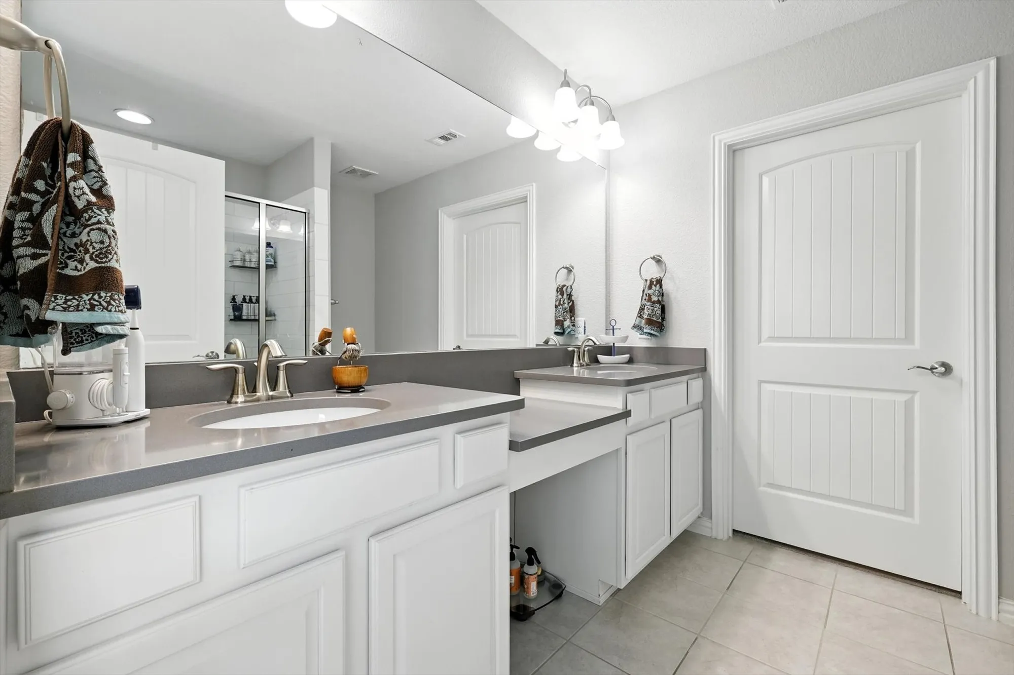 Property Slideshow image 18 of 33 | 808 freedom ln, Aubrey, TX, 76227