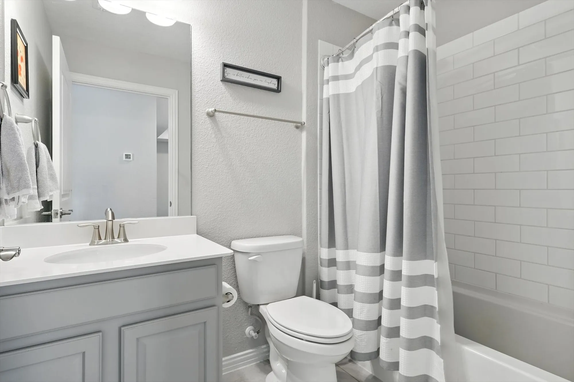 Property Slideshow image 24 of 33 | 808 freedom ln, Aubrey, TX, 76227