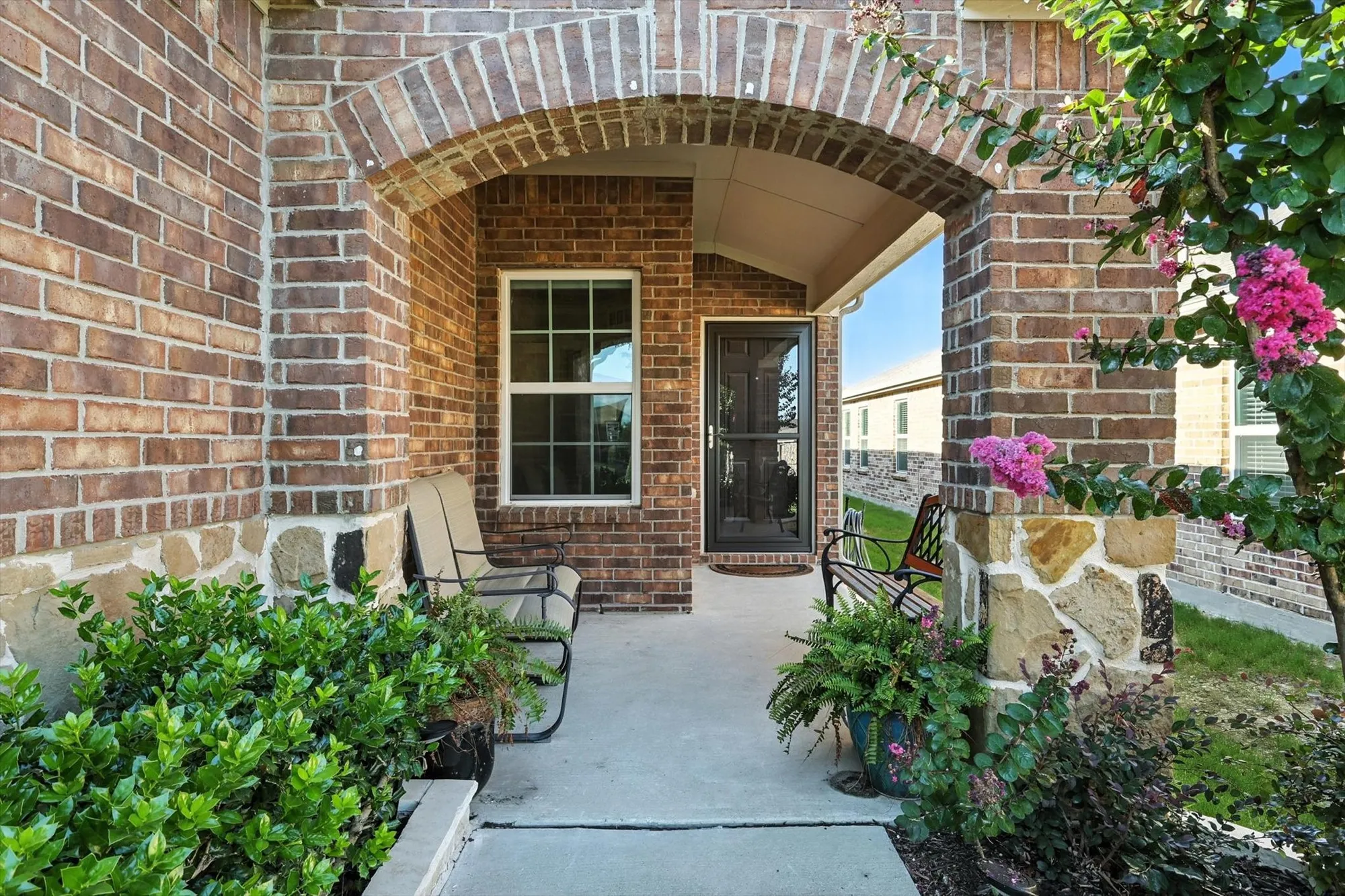 Property Slideshow image 26 of 33 | 808 freedom ln, Aubrey, TX, 76227