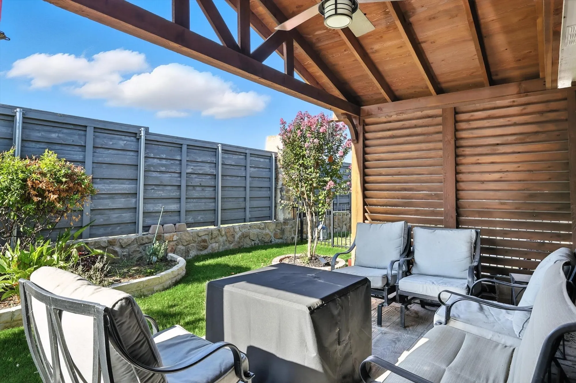 Property Slideshow image 27 of 33 | 808 freedom ln, Aubrey, TX, 76227