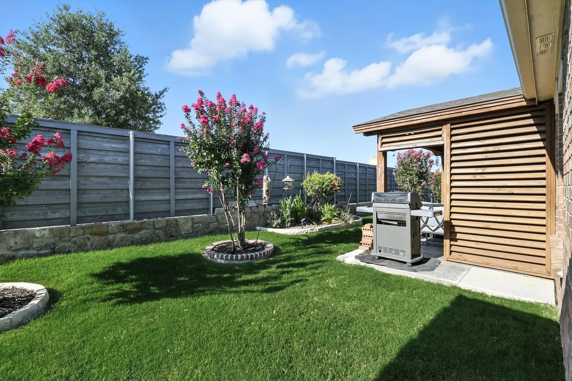 Property Slideshow image 29 of 33 | 808 freedom ln, Aubrey, TX, 76227