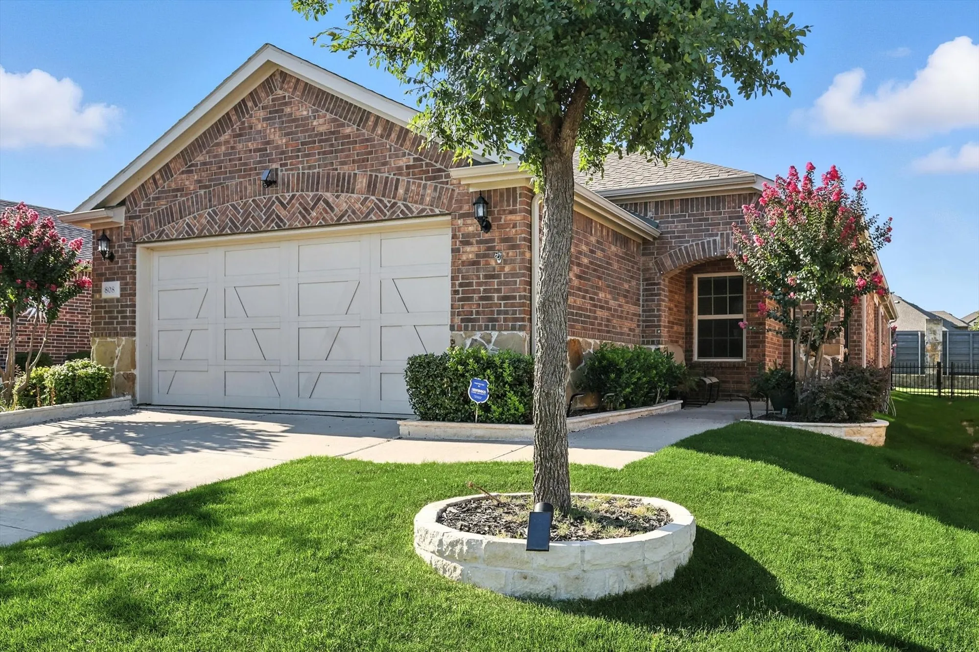Property Slideshow image 3 of 33 | 808 freedom ln, Aubrey, TX, 76227