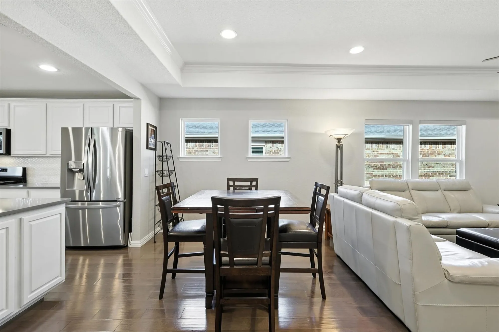 Property Slideshow image 9 of 33 | 808 freedom ln, Aubrey, TX, 76227