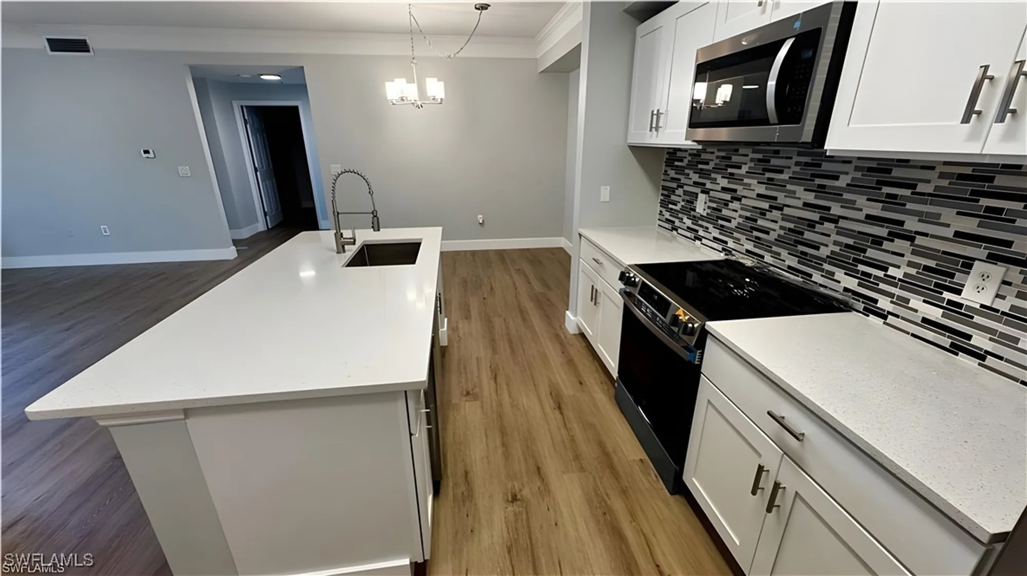 Property Slideshow image 13 of 49 | 11530 villa gdn 1101, Fort Myers, FL, 33913