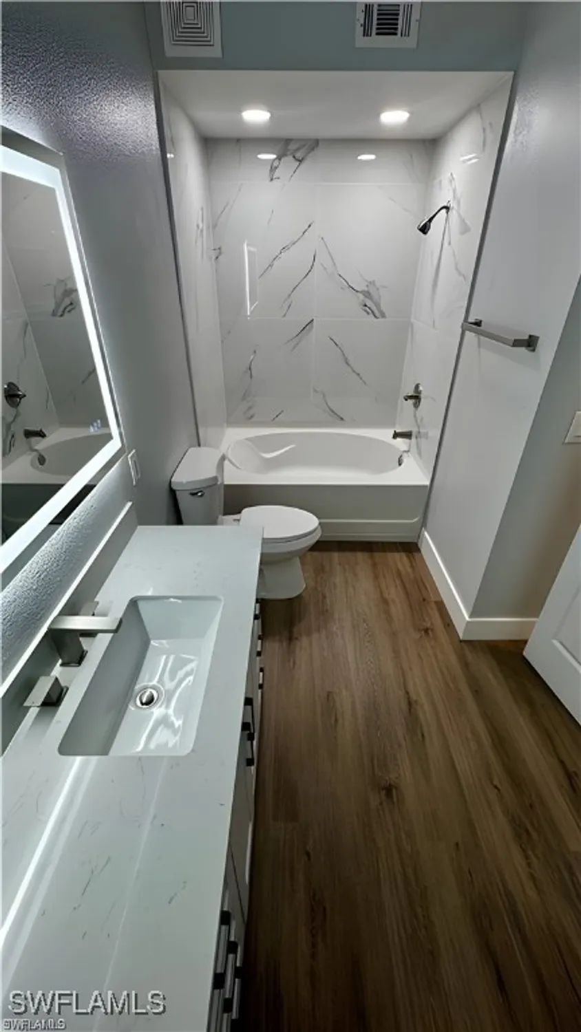 Property Slideshow image 34 of 49 | 11530 villa gdn 1101, Fort Myers, FL, 33913