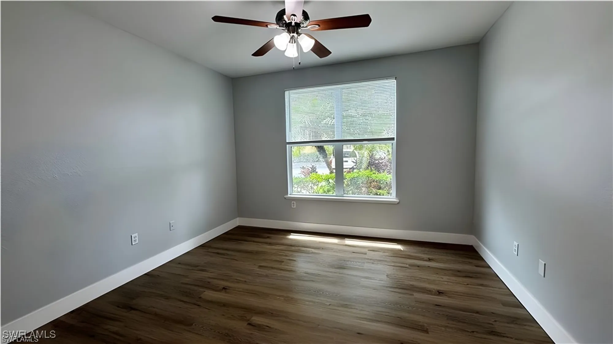 Property Slideshow image 9 of 49 | 11530 villa gdn 1101, Fort Myers, FL, 33913