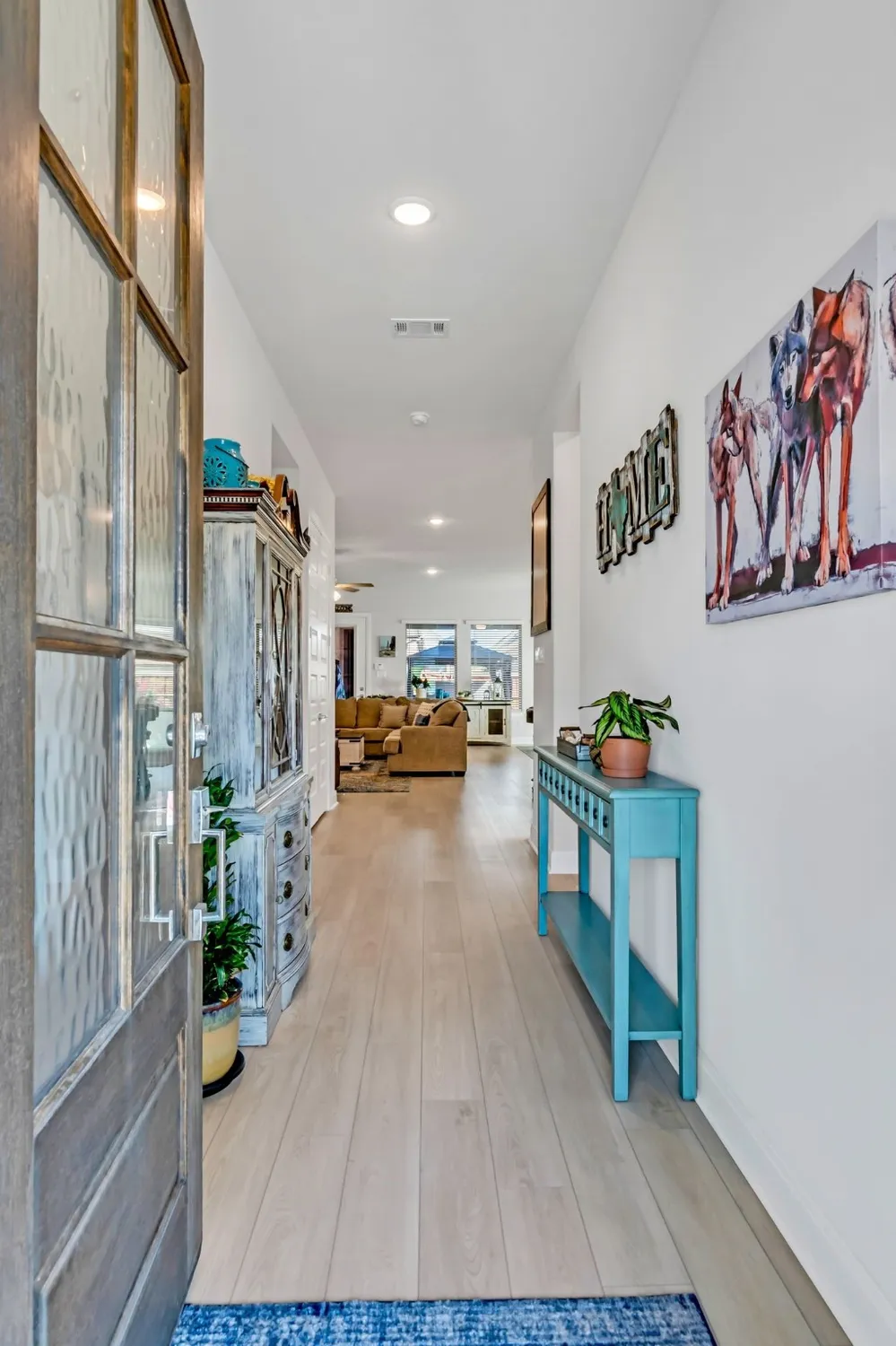 Property Slideshow image 9 of 39 | 4818 emerald grv, Arlington, TX, 76005