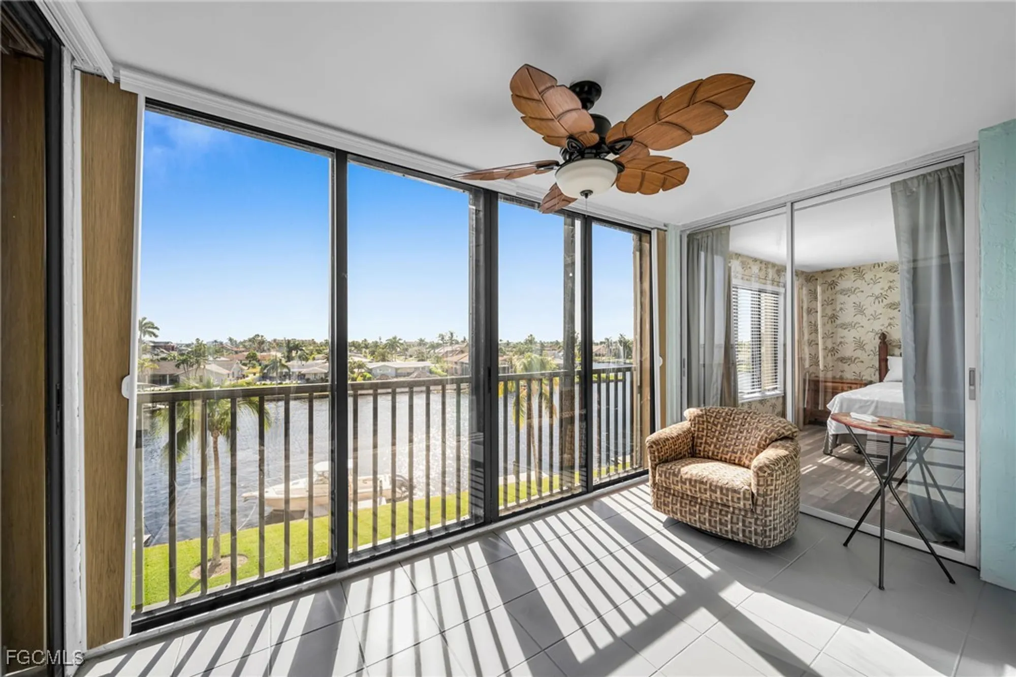 Property Slideshow image 17 of 22 | 4260 se 20th pl 401, Cape Coral, FL, 33904