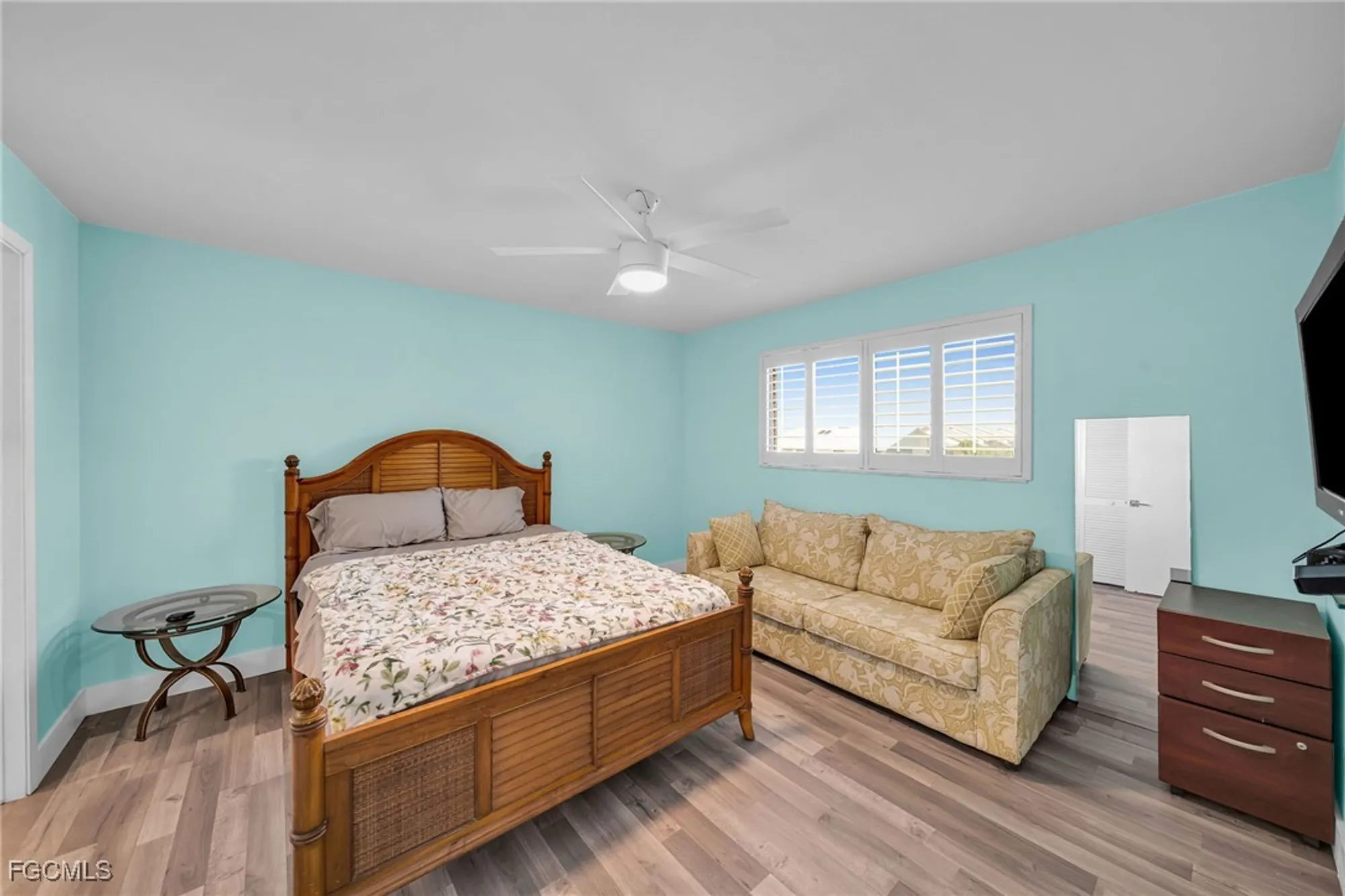 Property Slideshow image 13 of 22 | 4260 se 20th pl 401, Cape Coral, FL, 33904