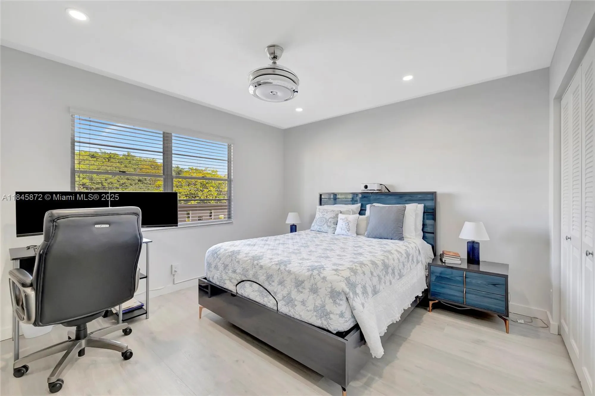 Property Slideshow image 15 of 31 | 2101 lucaya bnd e3, Coconut Creek, FL, 33066