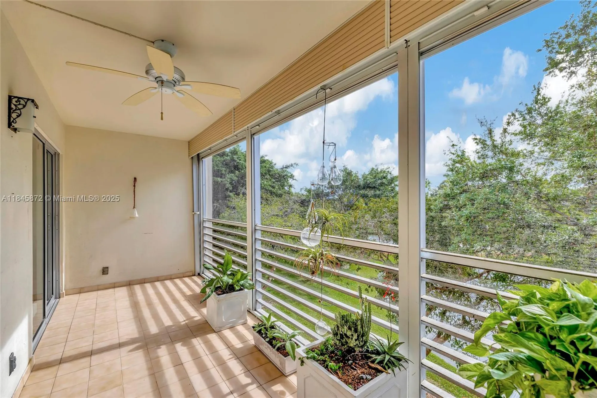 Property Slideshow image 18 of 31 | 2101 lucaya bnd e3, Coconut Creek, FL, 33066