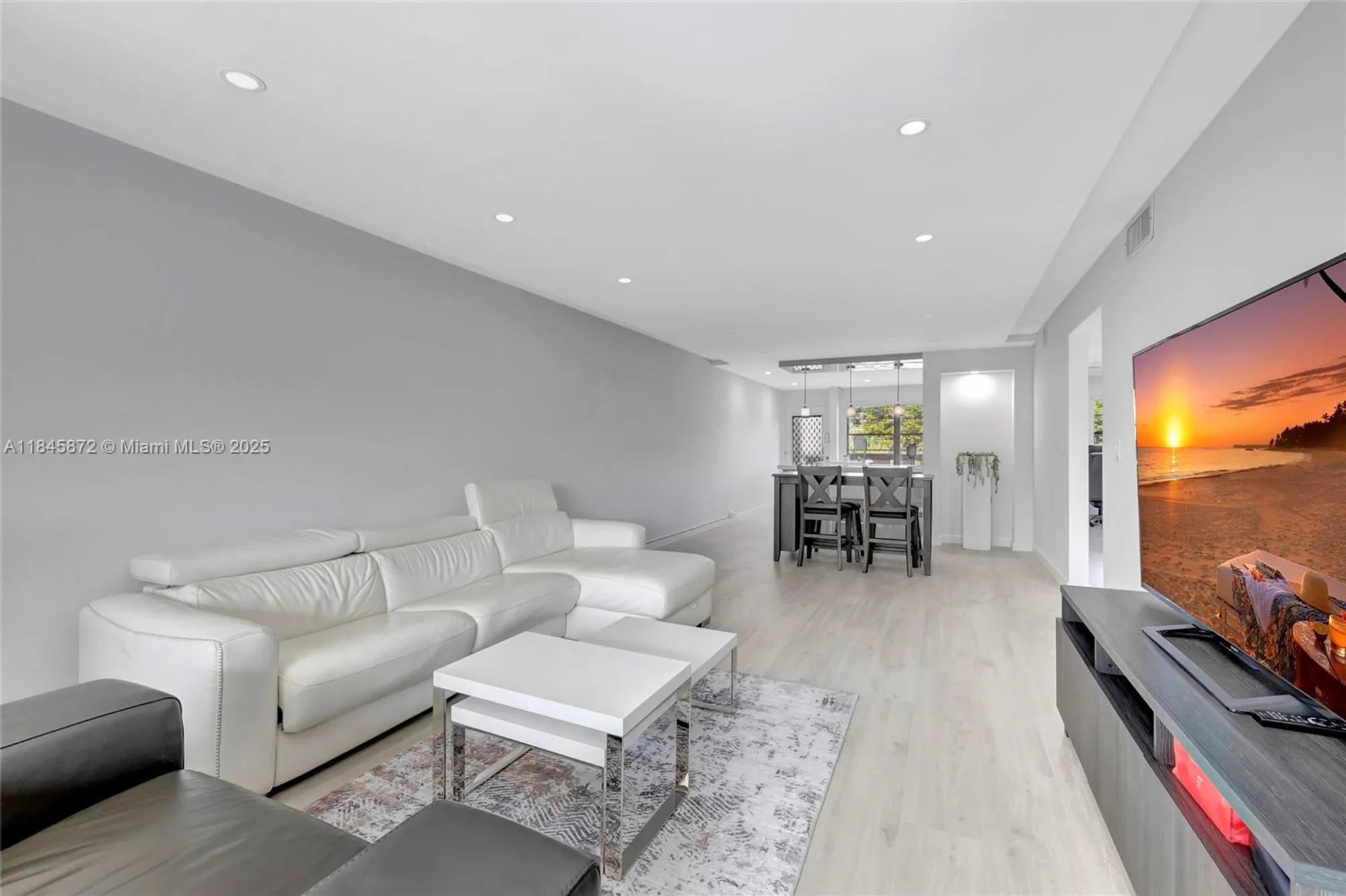 Property Slideshow image 10 of 31 | 2101 lucaya bnd e3, Coconut Creek, FL, 33066