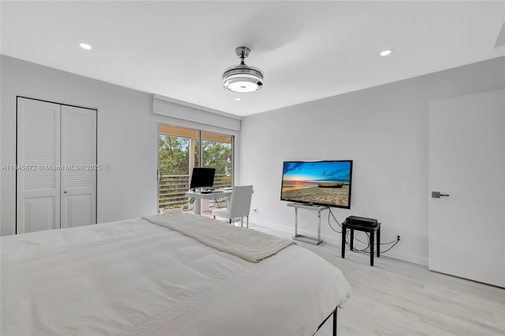 Property Slideshow image 12 of 31 | 2101 lucaya bnd e3, Coconut Creek, FL, 33066